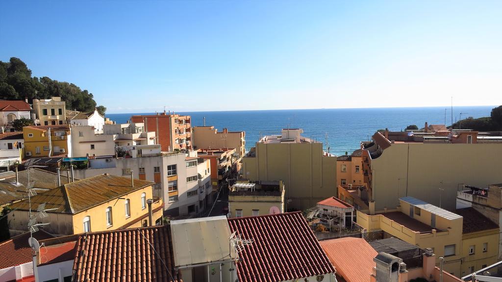 Claire Seaview & Beach-Apartment Montgat Exterior photo