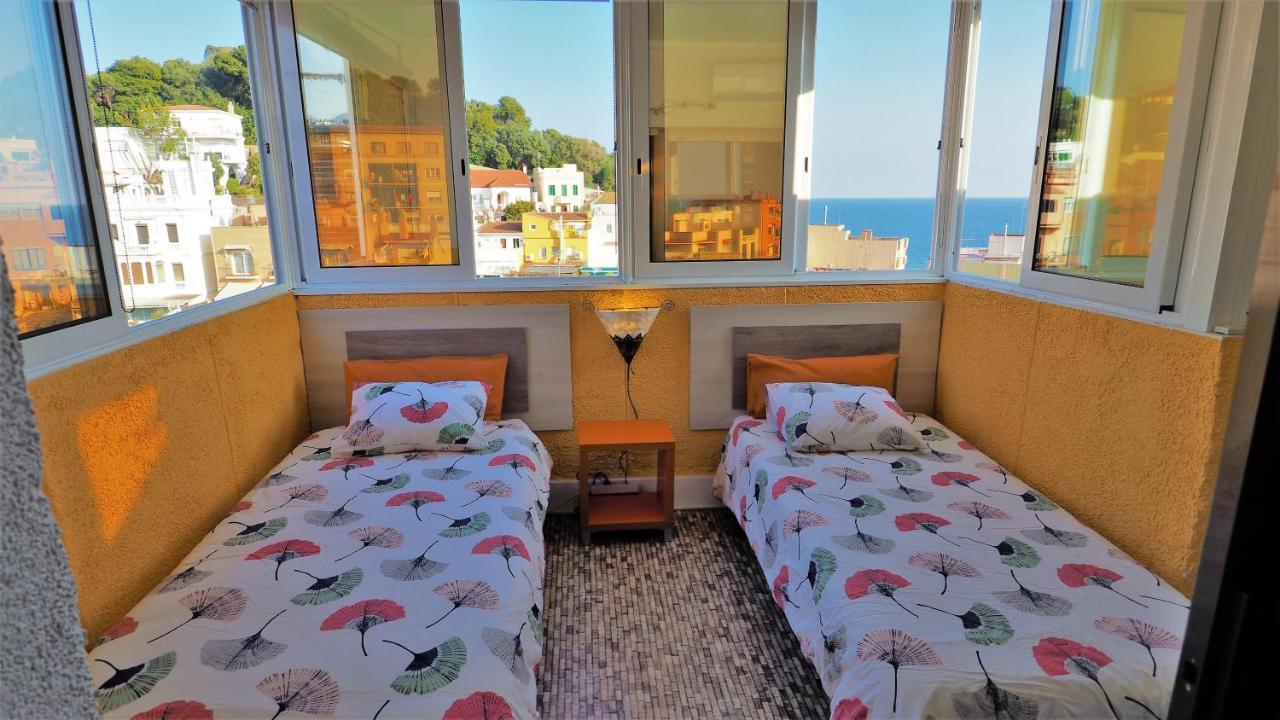 Claire Seaview & Beach-Apartment Montgat Exterior photo